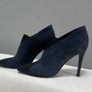 Sigerson Morrison Navy Blue & Black Suede Booties